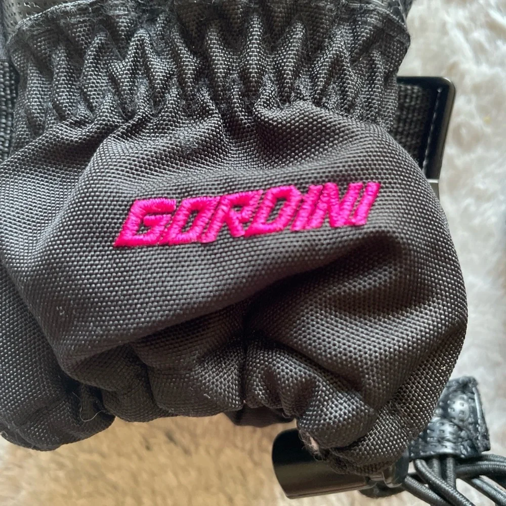 Gordini Black and Pink Winter Gloves